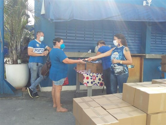 Portela distribui mais 187 cestas básicas
