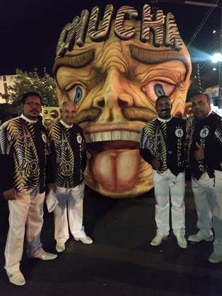 Diretores de Harmonia da Portela estreiam no carnaval de Uruguaiana