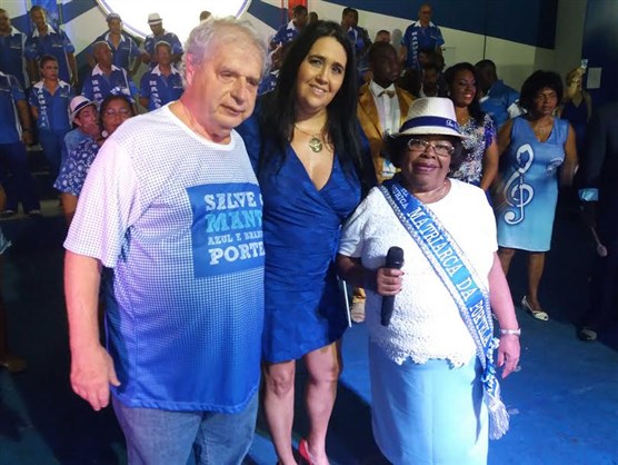 Zélia Duncan faz show histórico na Portela
