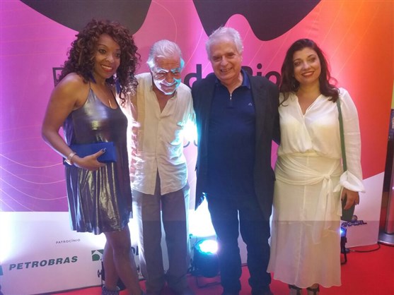 Portela arrebata público em pré-estreia de filme sobre Clara Nunes