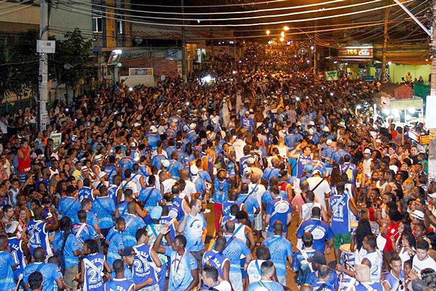 Portela inicia temporada de ensaios de rua neste domingo