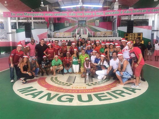 Portela participa de ação solidária de Natal